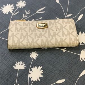 Michael Kors wallet
